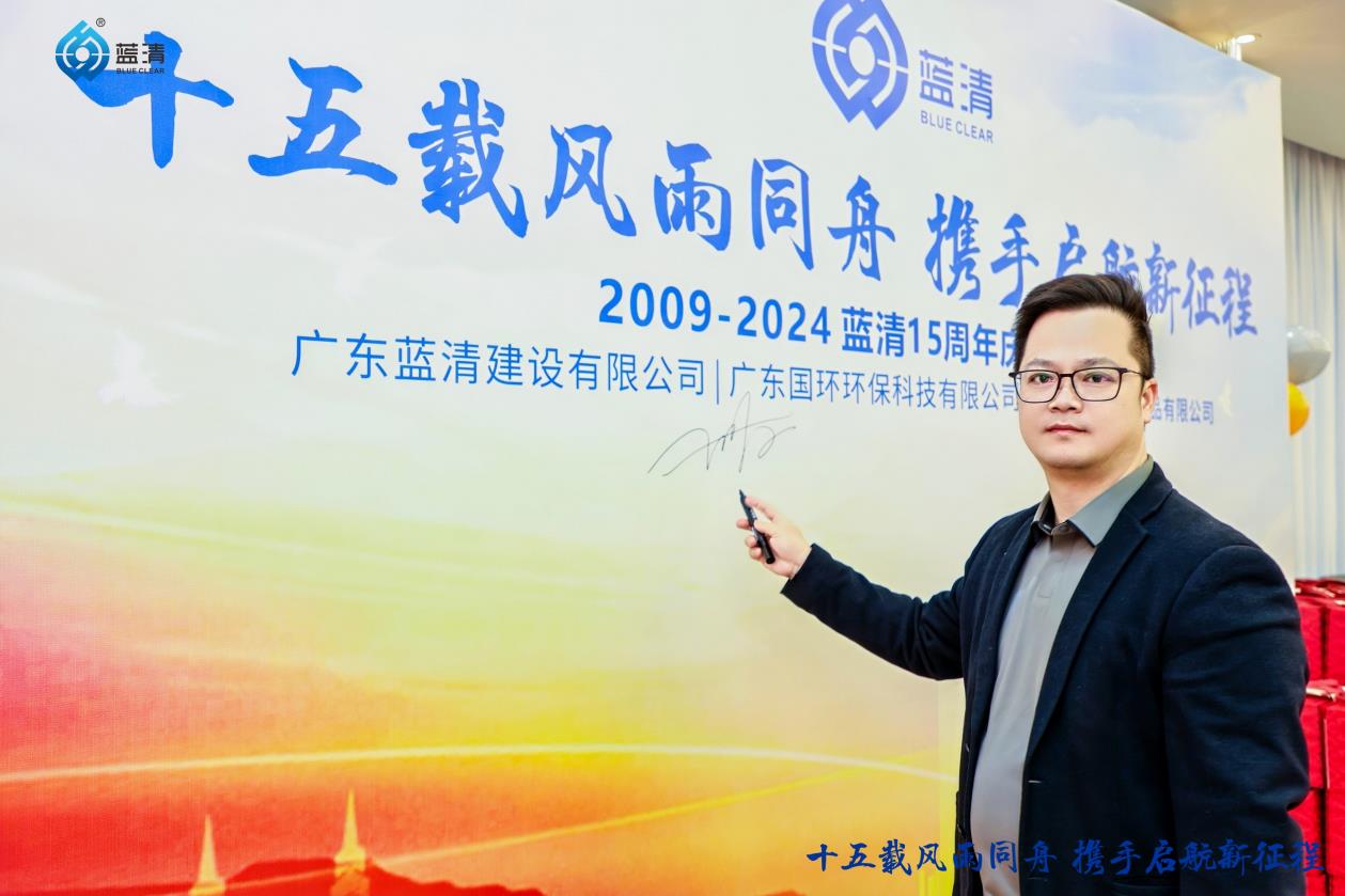 恍如末世降临!委内瑞拉强震一周后首都出现血色天空